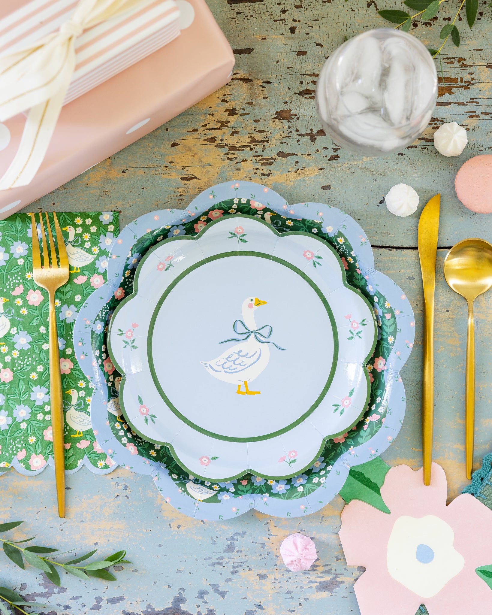 Plato Floral Goose Garden